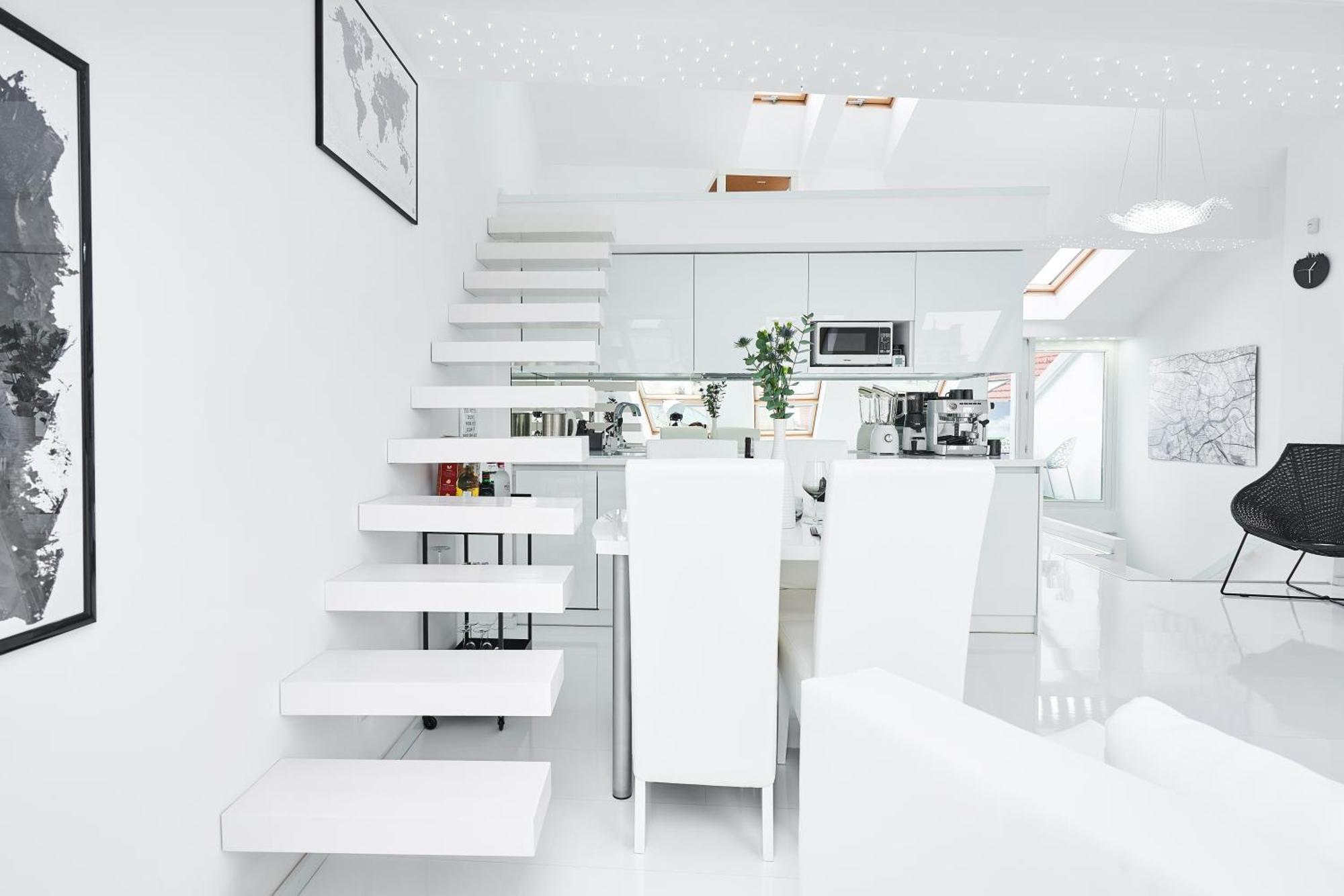 דירות קרקוב Unique Design Loft In Middle Of Centre Of Old Town With Netflix מראה חיצוני תמונה